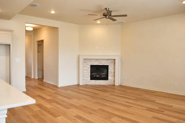 Photo 6 — 7037 25th Street, Lubbock, TX 79407
