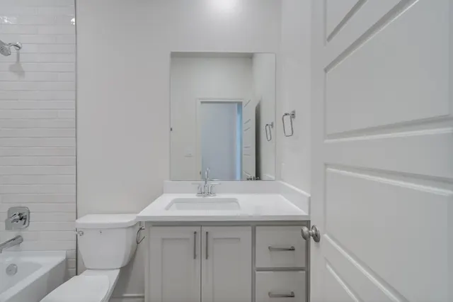 Photo 8 — 7038 25th Street, Lubbock, TX 79407