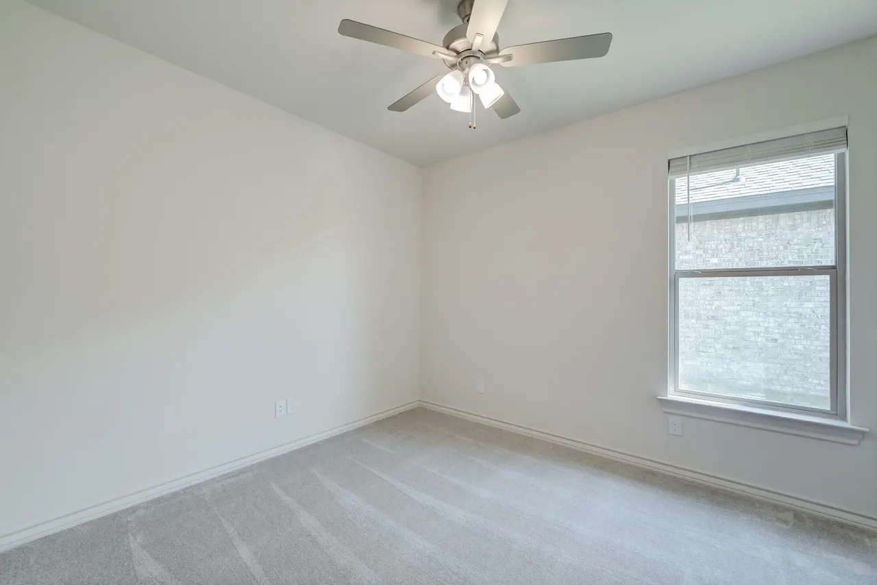 Photo 14 — 7038 25th Street, Lubbock, TX 79407