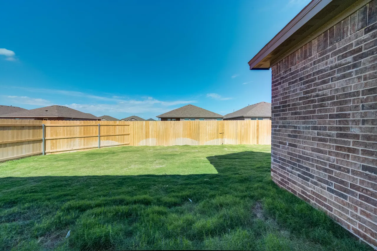 Photo 46 — 7038 25th Street, Lubbock, TX 79407