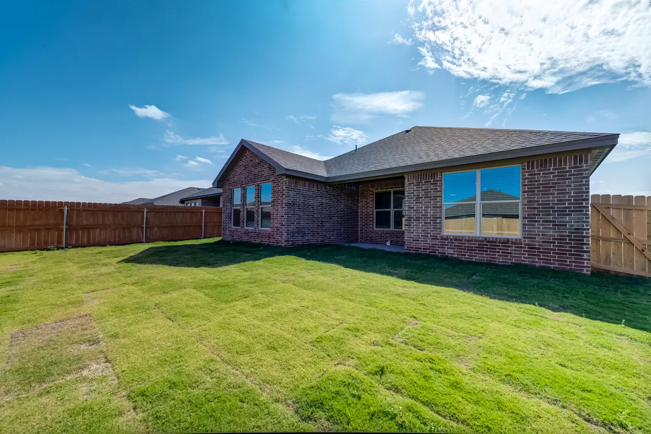 Photo 47 — 7038 25th Street, Lubbock, TX 79407