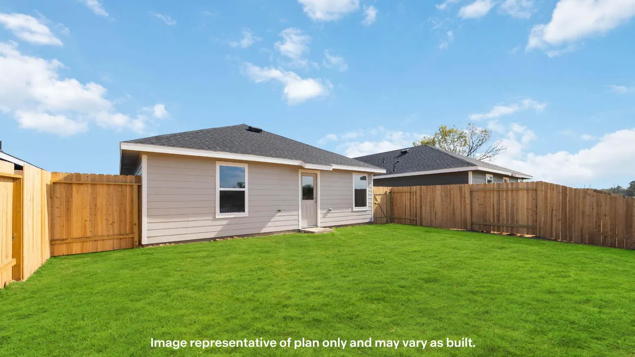 Photo 12 — 208 16th Street, Wolfforth, TX 79382