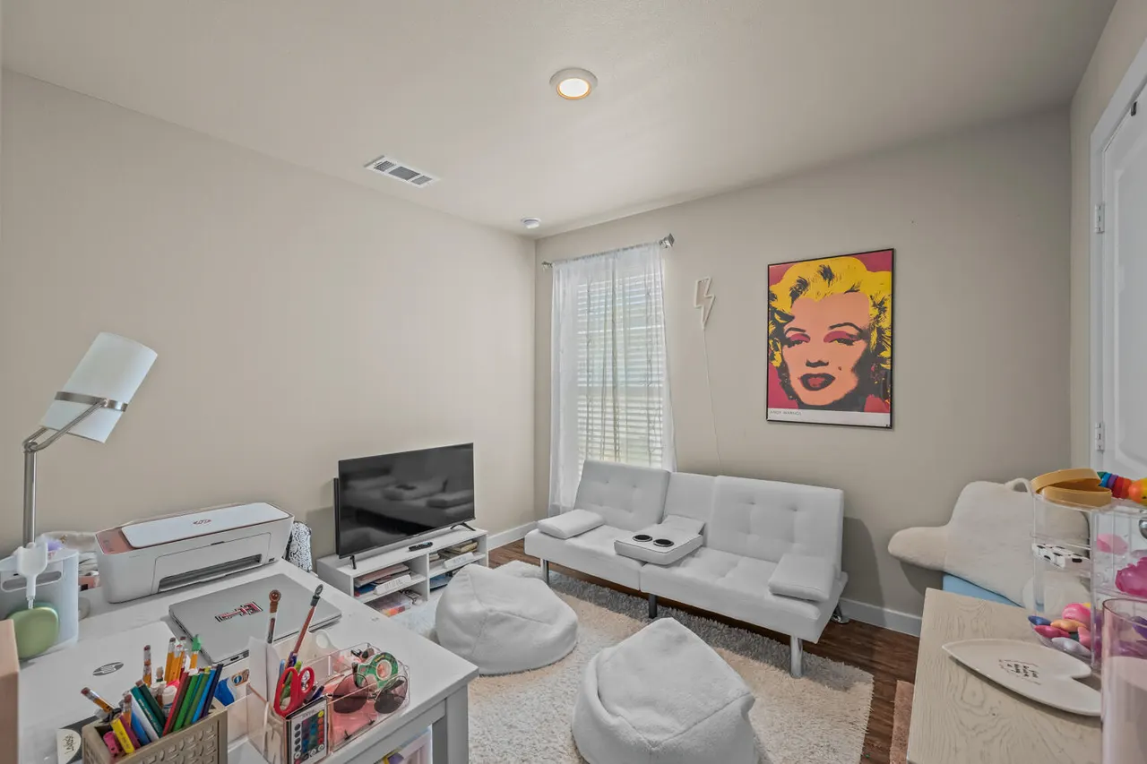 Photo 15 — 407 E 30th Street, Wolfforth, TX 79382
