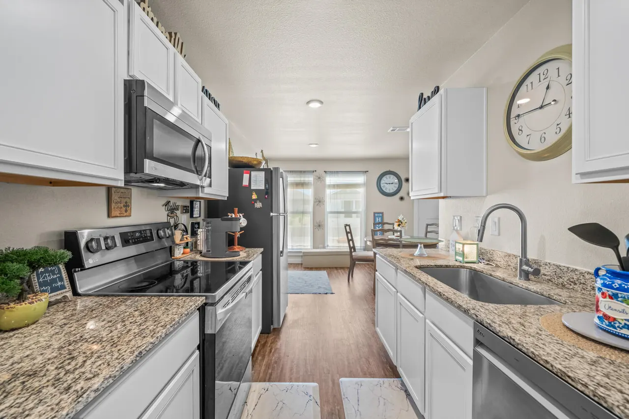 Photo 9 — 407 E 30th Street, Wolfforth, TX 79382