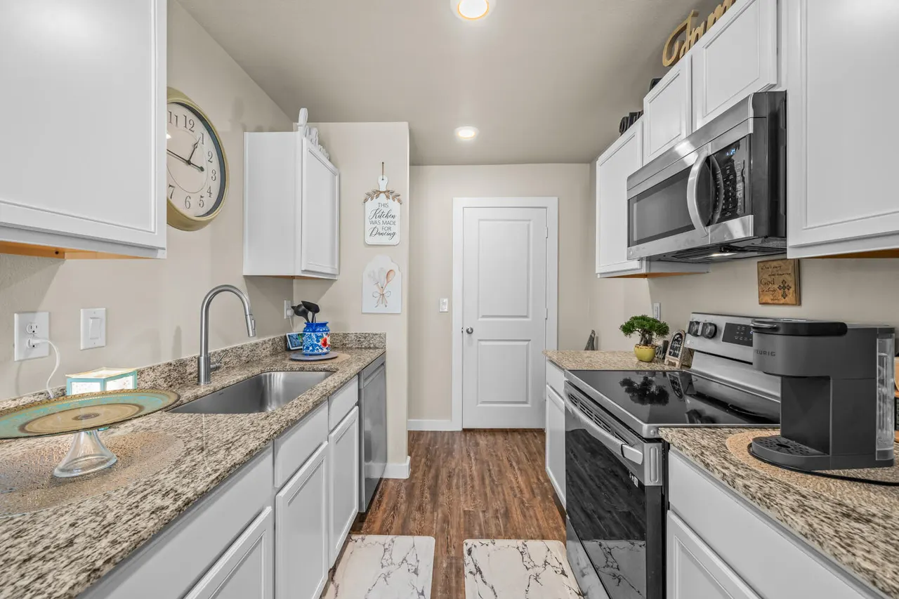 Photo 8 — 407 E 30th Street, Wolfforth, TX 79382