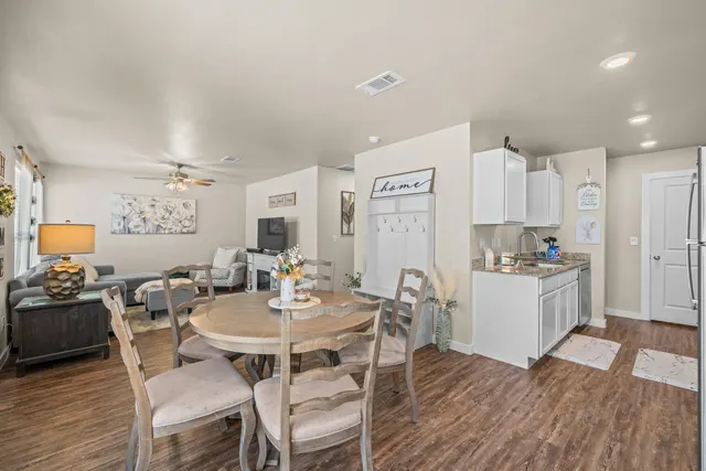 Photo 3 — 407 E 30th Street, Wolfforth, TX 79382