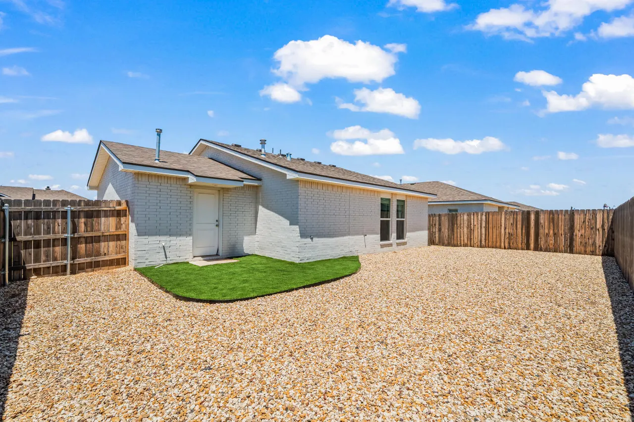 Photo 17 — 407 E 30th Street, Wolfforth, TX 79382
