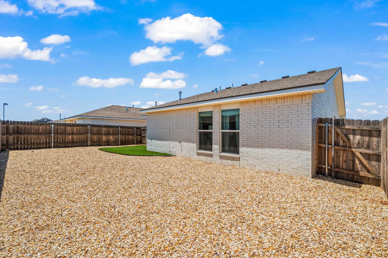 Photo 19 — 407 E 30th Street, Wolfforth, TX 79382