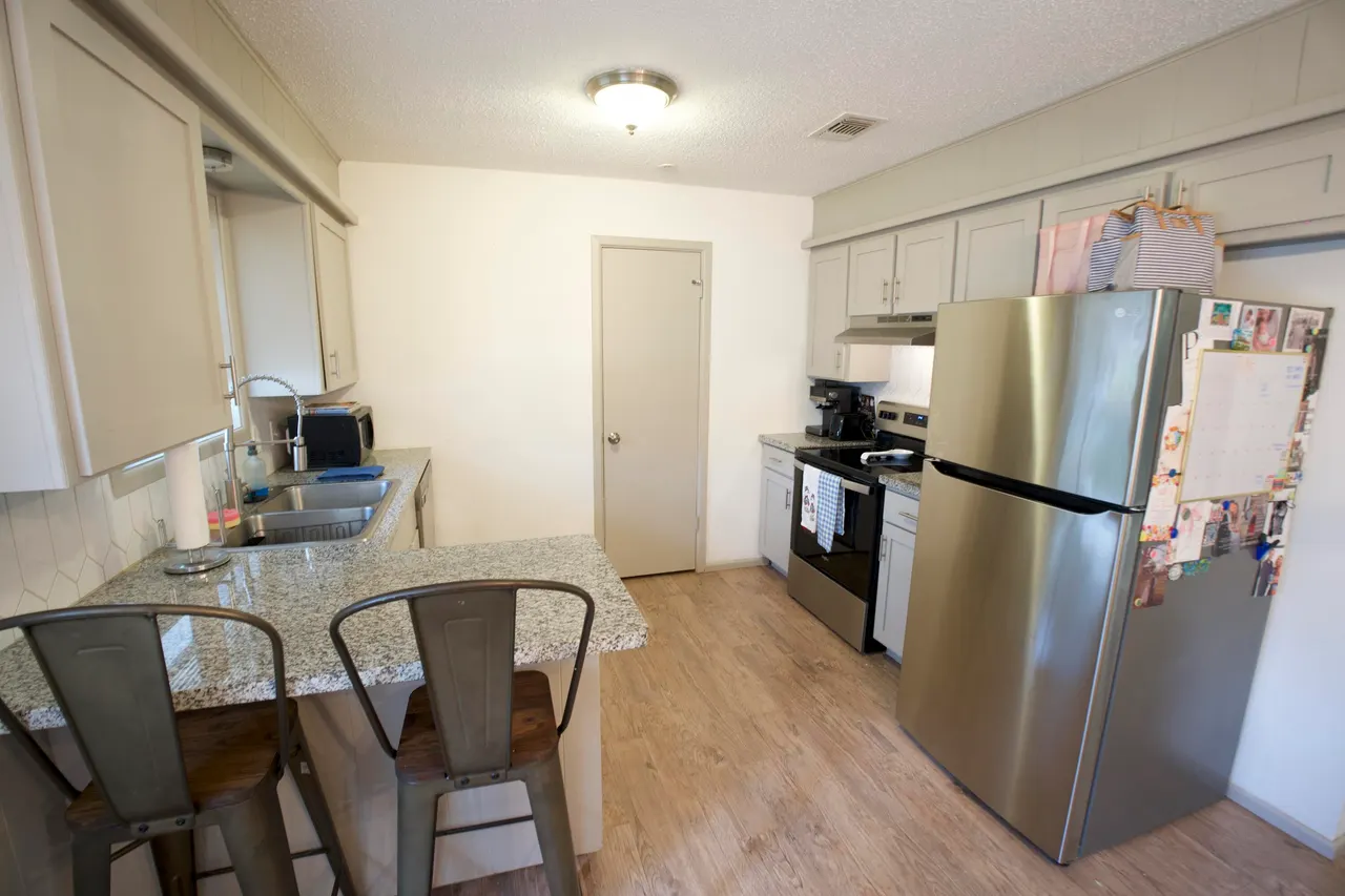 Photo 2 — 4827 7th Street, Lubbock, TX 79416