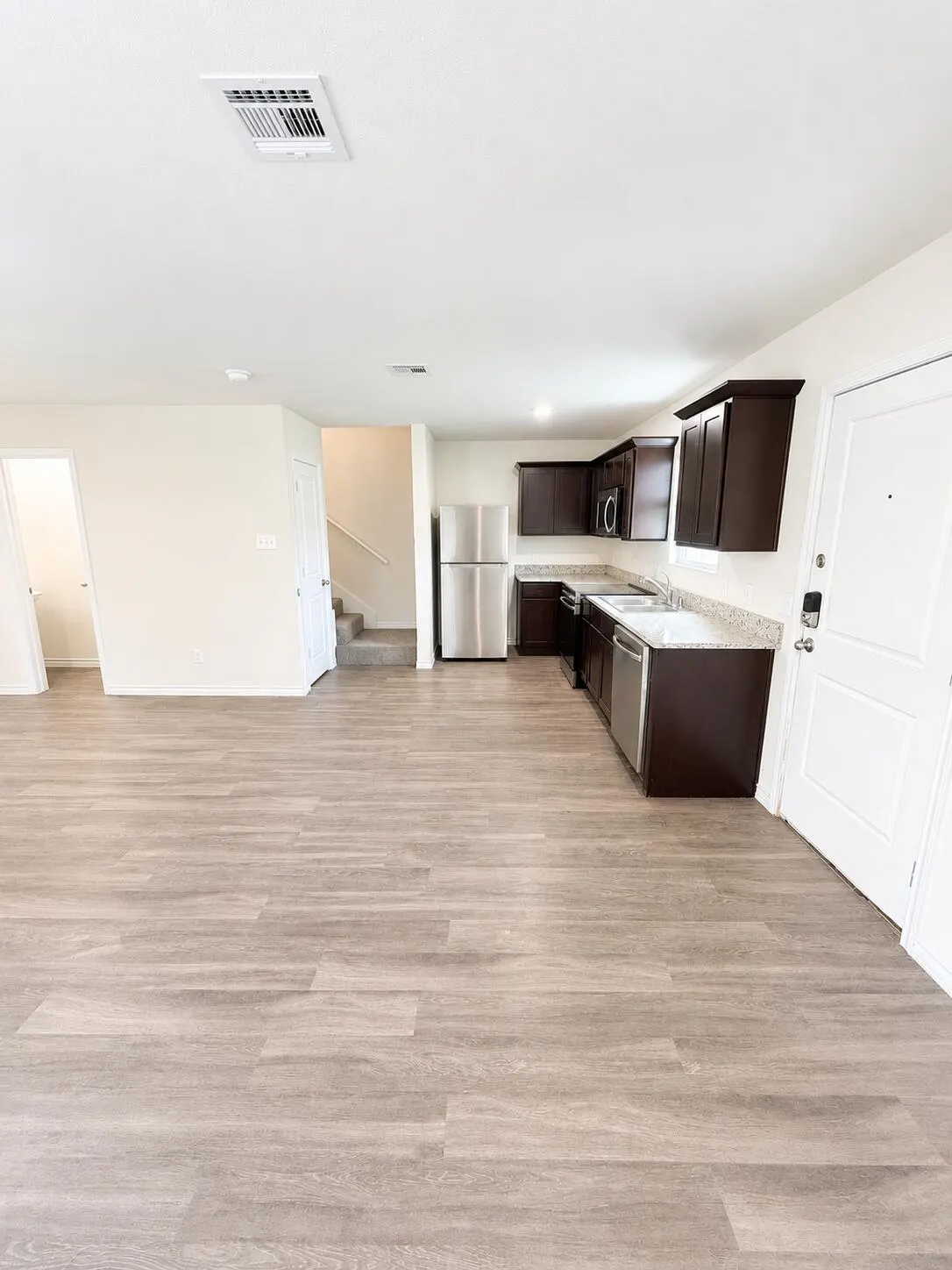 Photo 3 — 404 N Zenith Avenue A&B, Lubbock, TX 79403