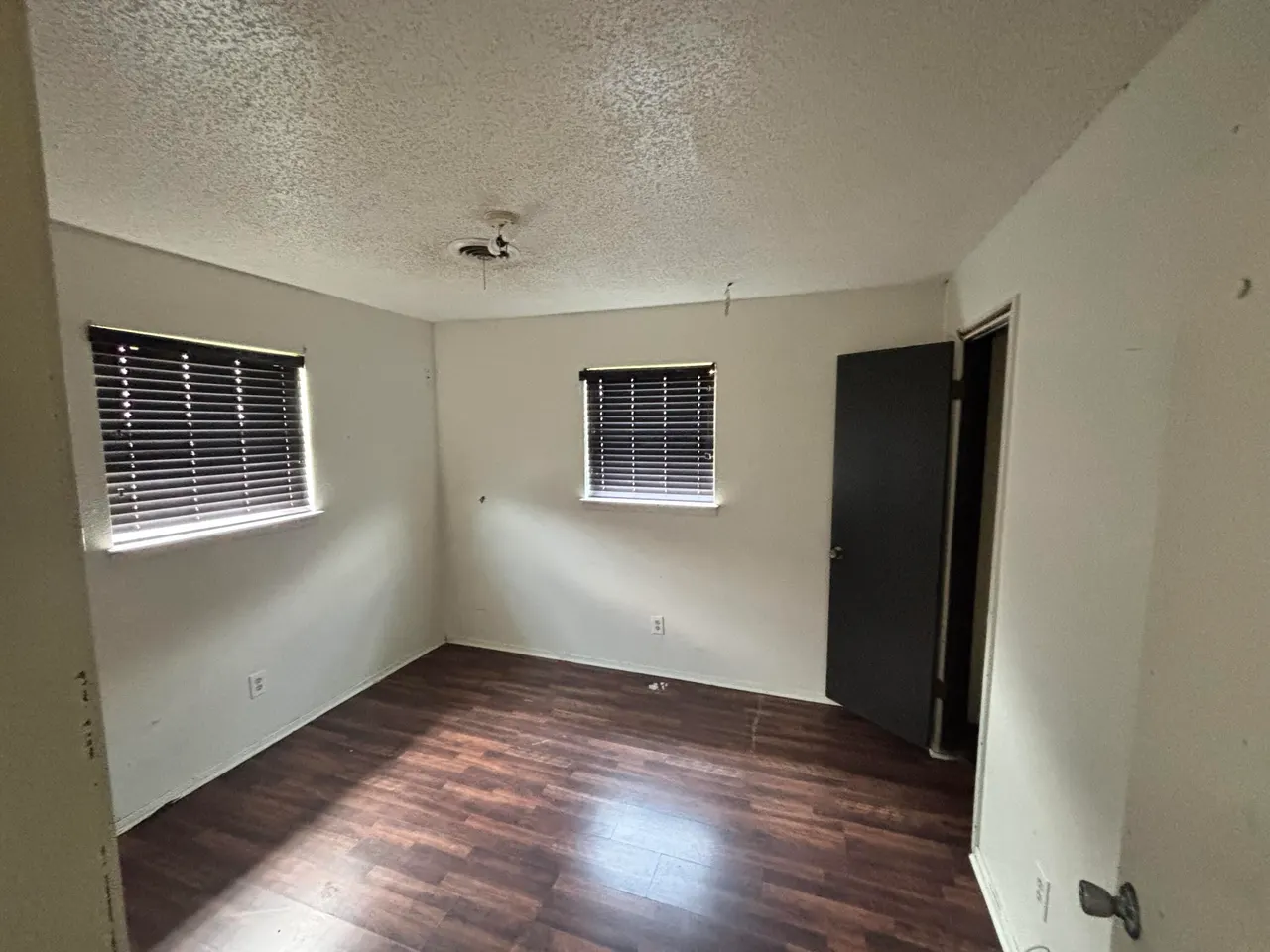 Photo 11 — 407 S Collins Avenue, Tulia, TX 79088