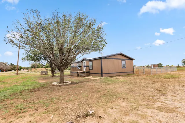 Photo 4 — 8122 County Road 5830, Shallowater, TX 79363