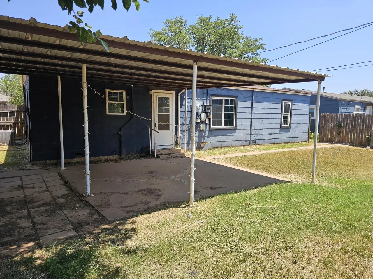 Photo 10 — 112 Holly Street, Levelland, TX 79336