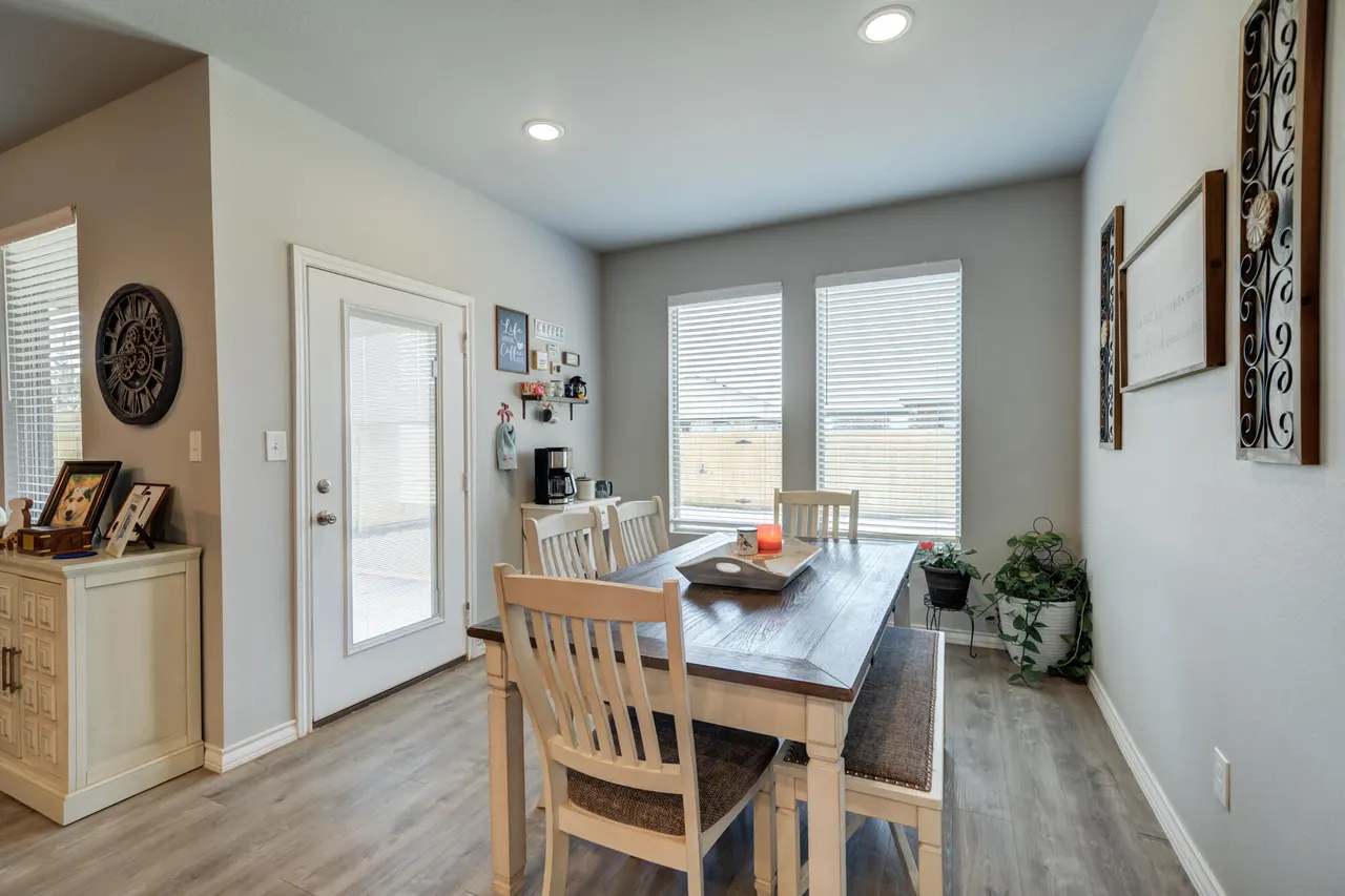Photo 9 — 7725 96th Street, Lubbock, TX 79424