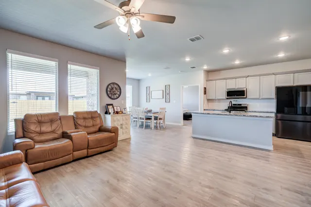 Photo 6 — 7725 96th Street, Lubbock, TX 79424