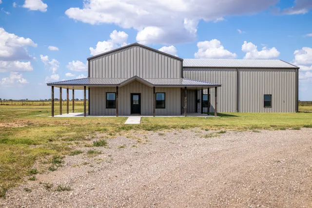 Photo 2 — 592 County Rd 1, Tahoka, TX 79373