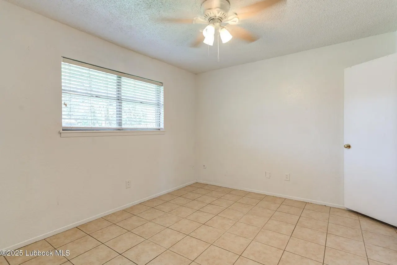 Photo 19 — 2304 40th Street, Lubbock, TX 79412