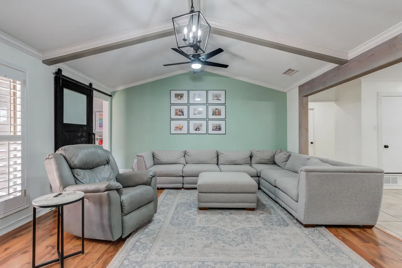 Photo 13 — 8010 Richmond Avenue, Lubbock, TX 79424