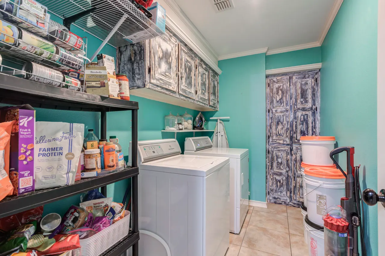 Photo 31 — 8010 Richmond Avenue, Lubbock, TX 79424