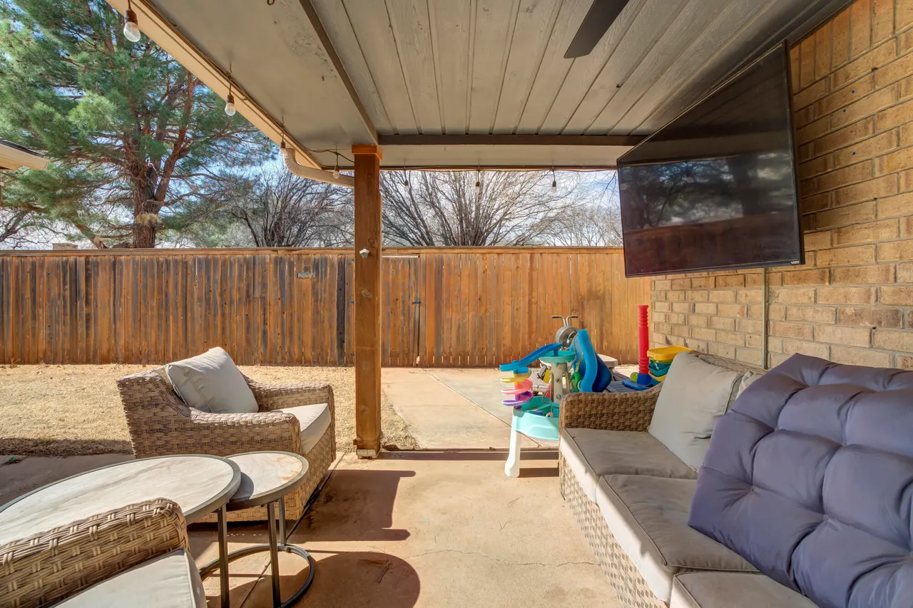 Photo 34 — 8010 Richmond Avenue, Lubbock, TX 79424
