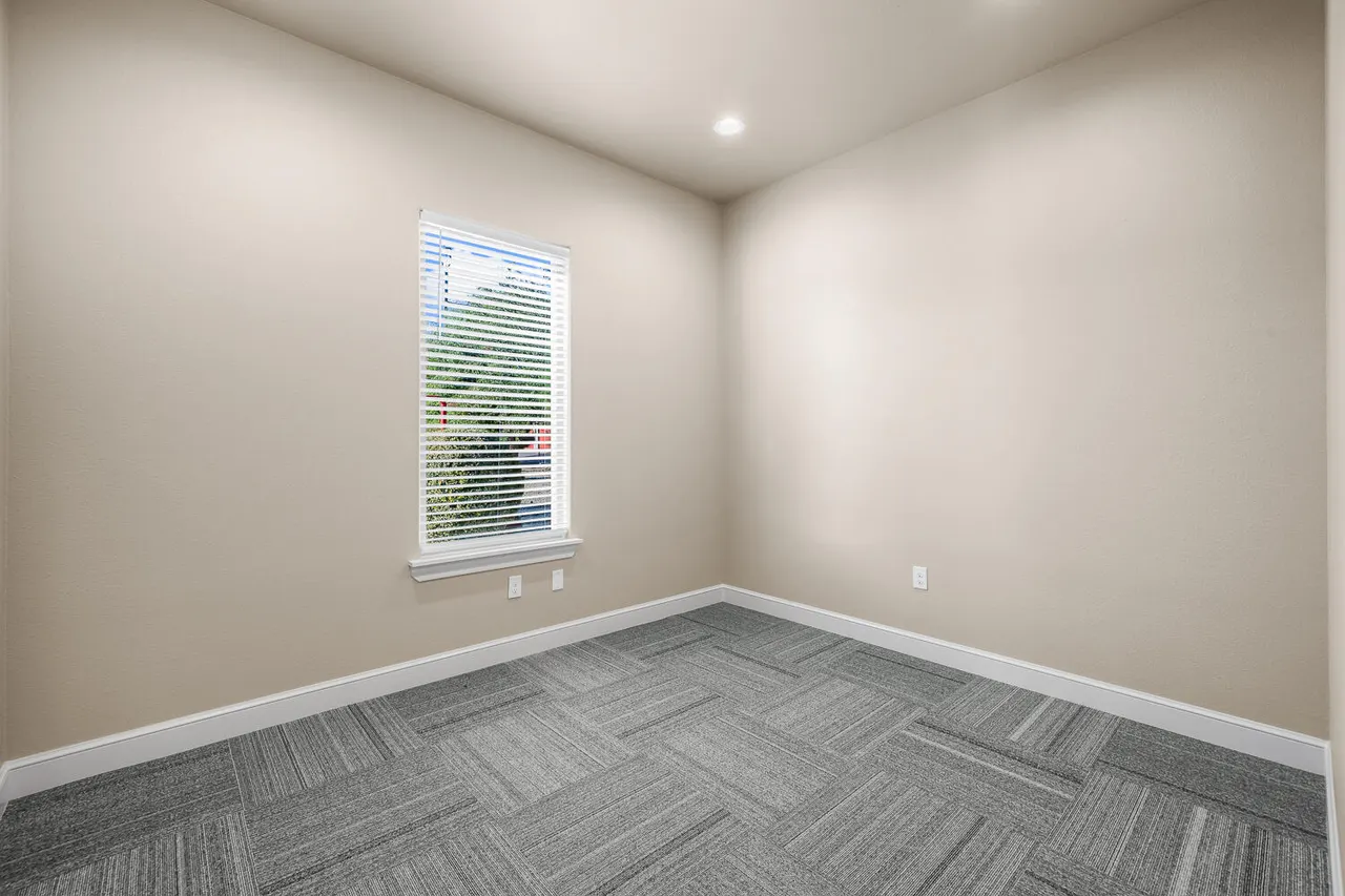 Photo 12 — 206 Slide Road, Lubbock, TX 79416