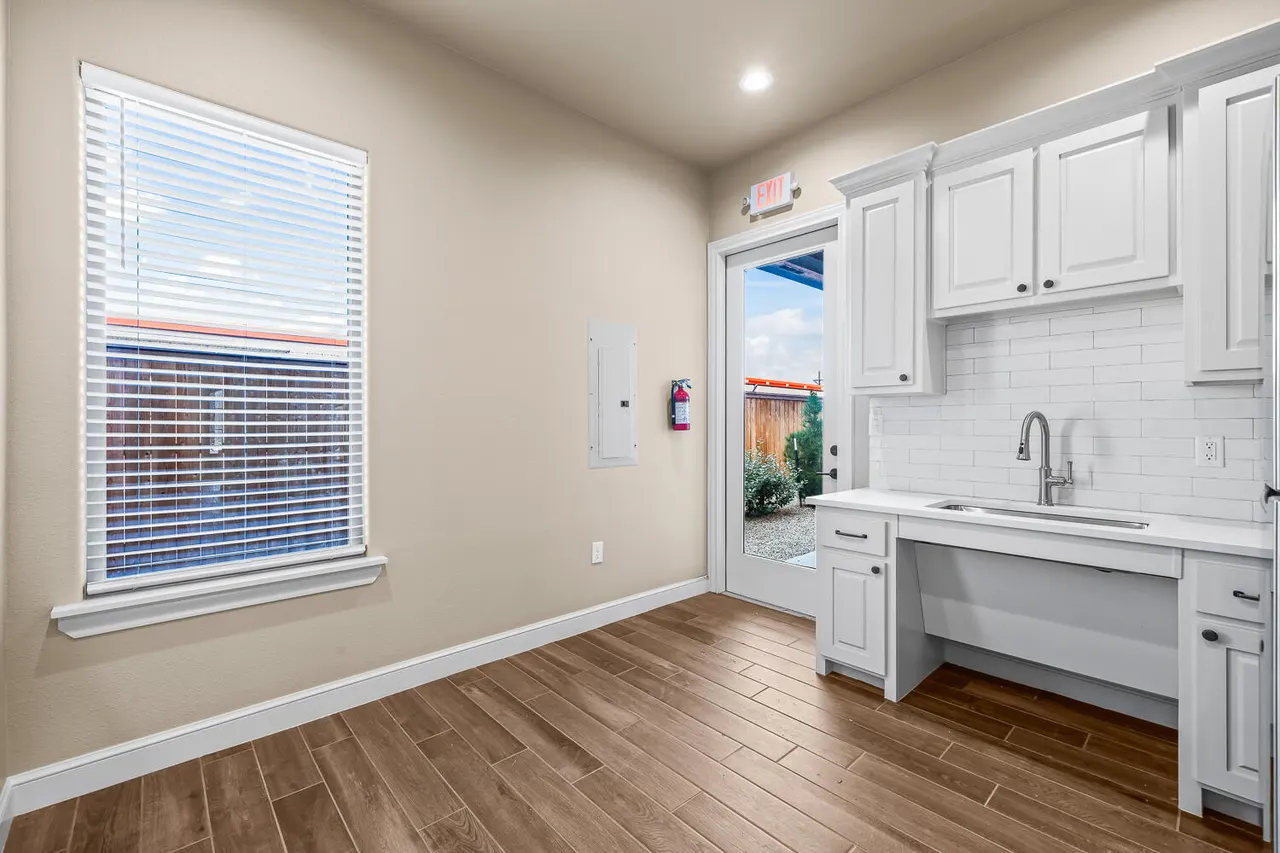 Photo 16 — 206 Slide Road, Lubbock, TX 79416