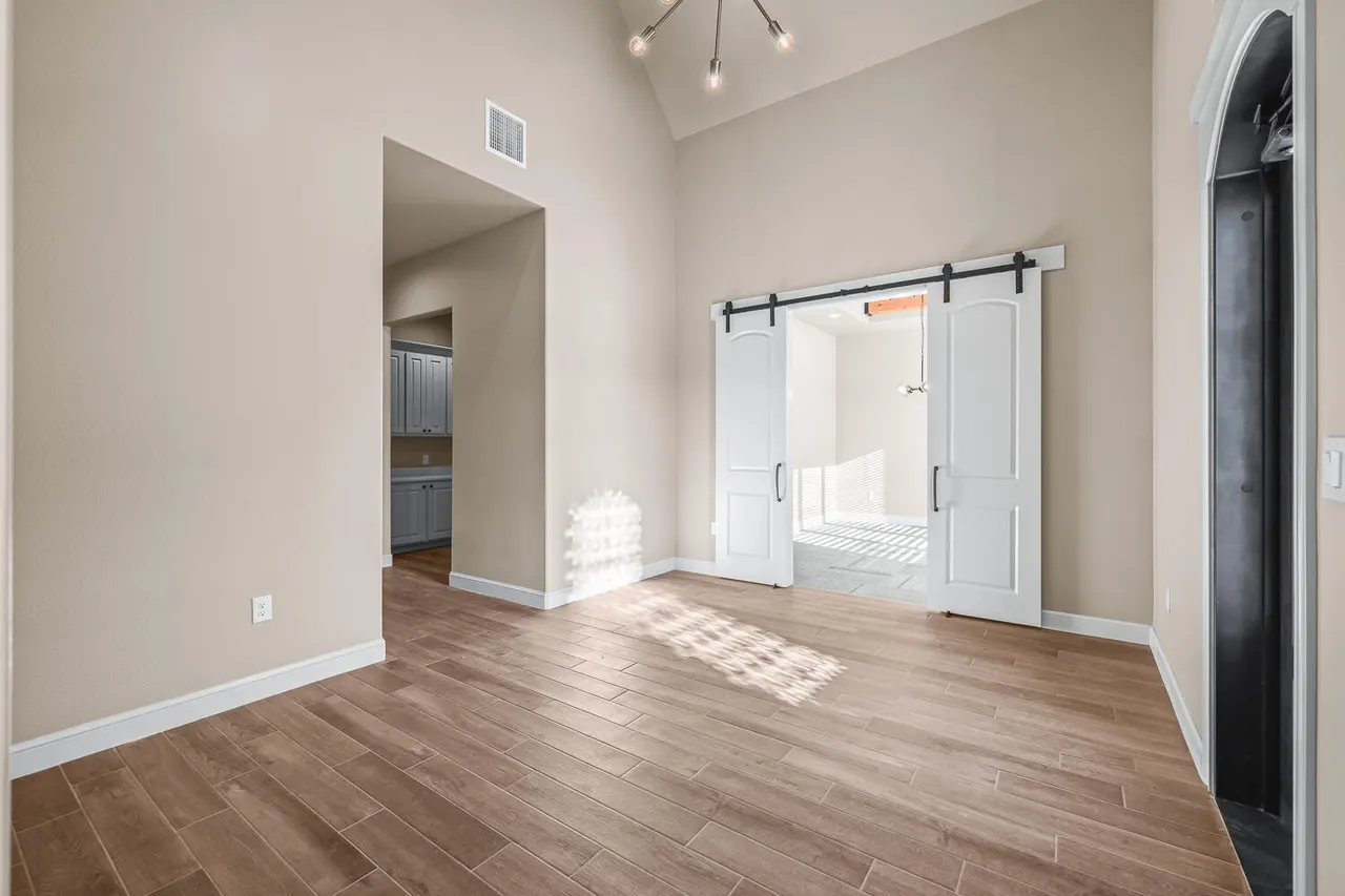 Photo 20 — 206 Slide Road, Lubbock, TX 79416