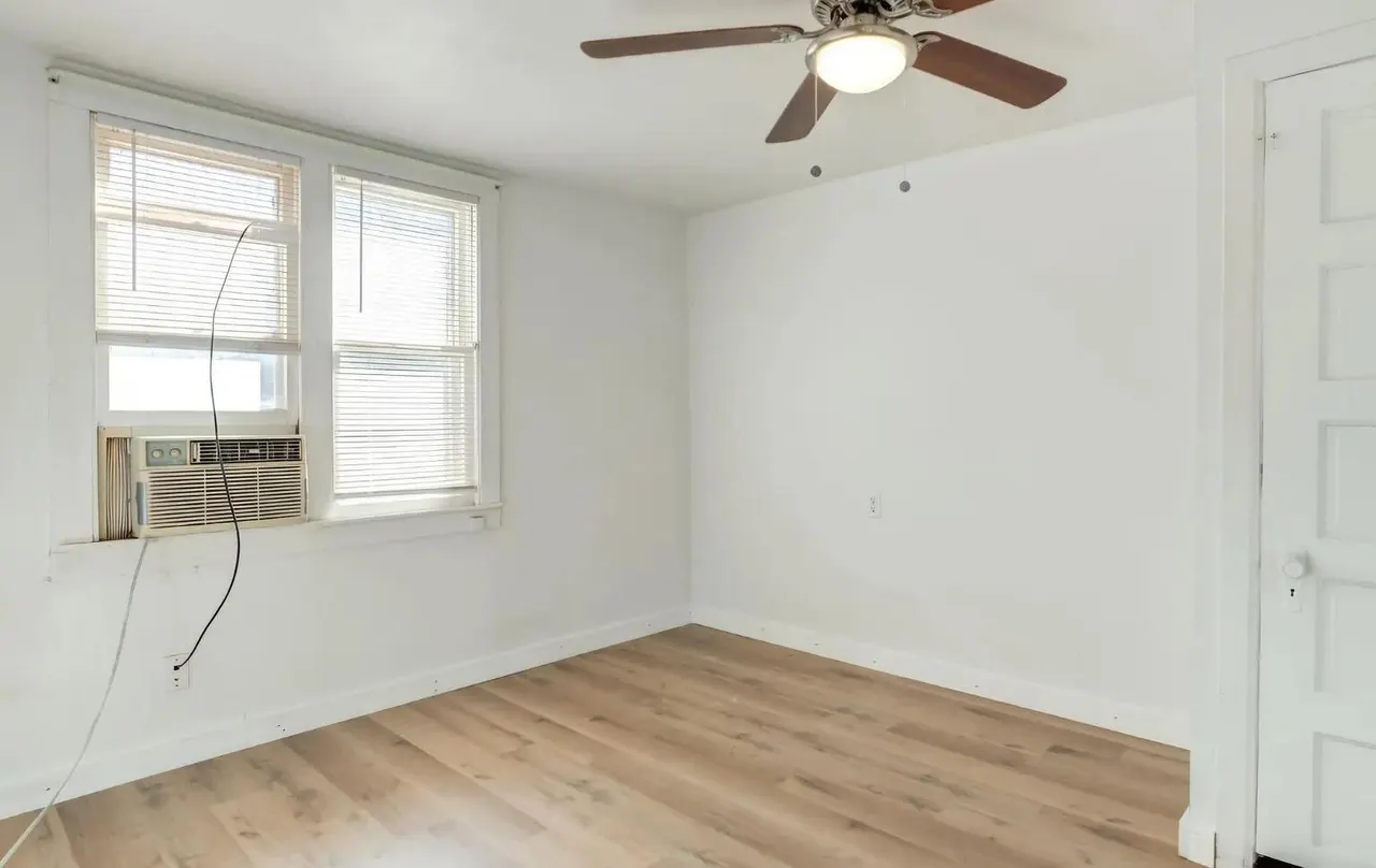 Photo 4 — 807 W 5th Street, Wolfforth, TX 79382