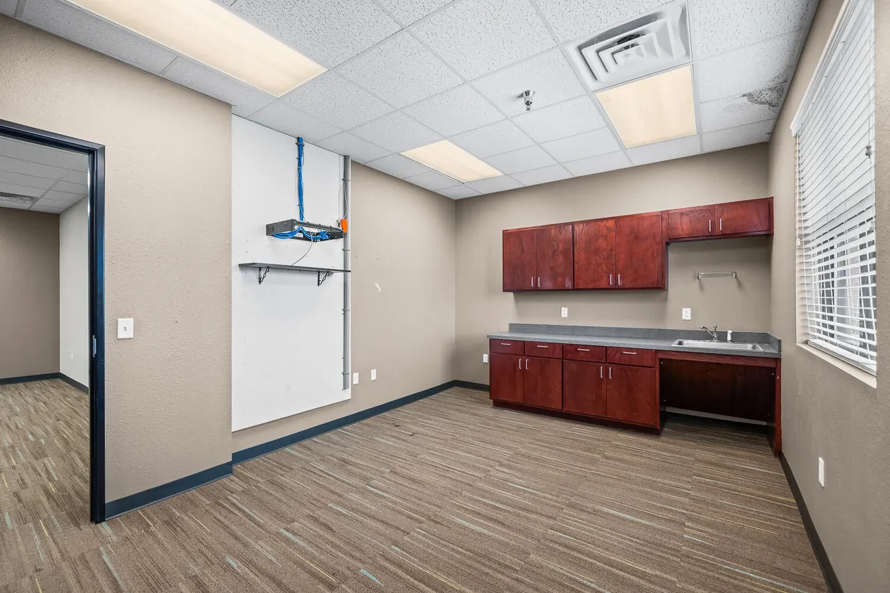 Photo 16 — 7202 Slide Road, Lubbock, TX 79424