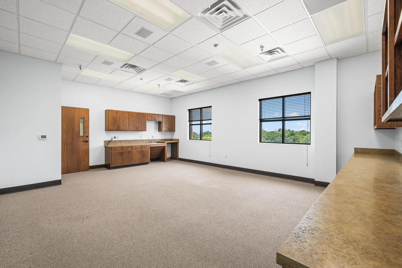 Photo 28 — 7202 Slide Road, Lubbock, TX 79424