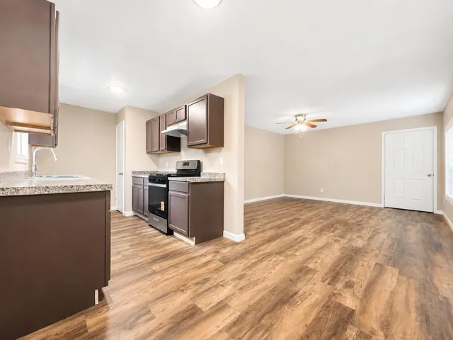 Photo 7 — 607 Zenith Avenue, Lubbock, TX 79403