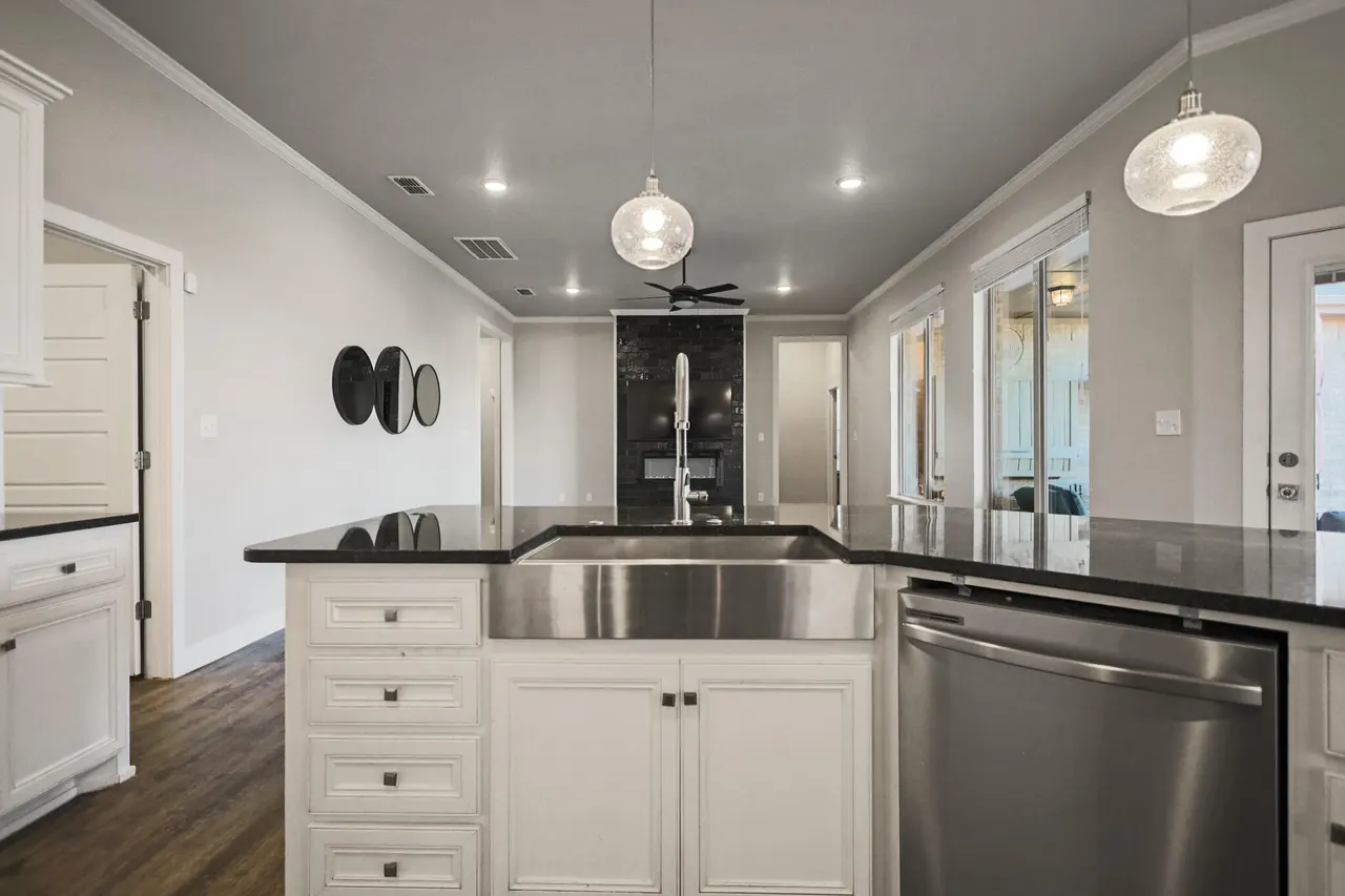 Photo 7 — 7808 58th Street, Lubbock, TX 79407
