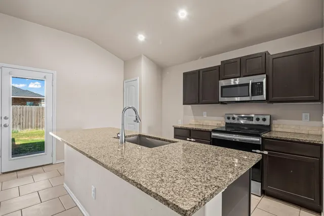 Photo 8 — 3724 Prentiss Avenue, Lubbock, TX 79407