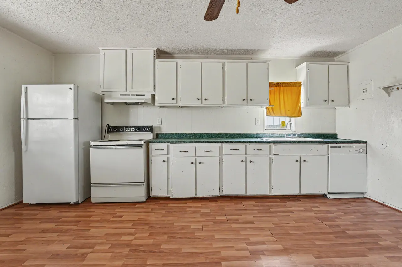 Photo 9 — 716 Robinson Circle, Smyer, TX 79367