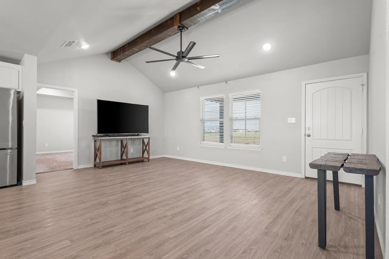 Photo 7 — 11801 County Road 6400 UNIT B, Shallowater, TX 79363