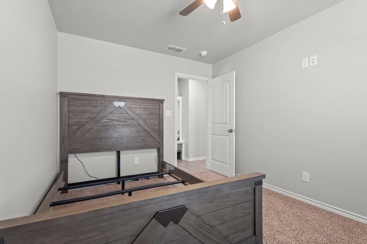 Photo 18 — 11801 County Road 6400 UNIT B, Shallowater, TX 79363