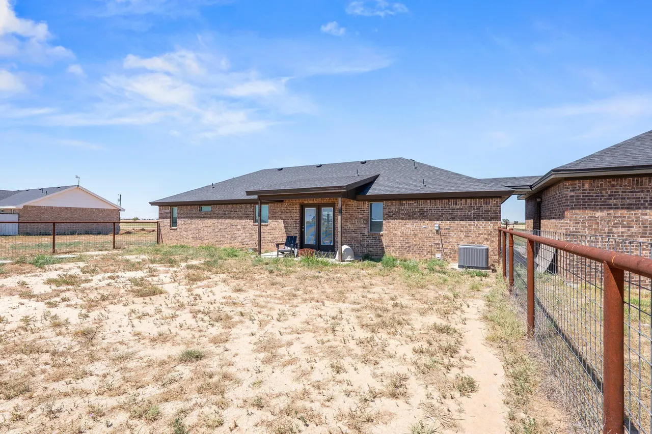 Photo 22 — 11801 County Road 6400 UNIT B, Shallowater, TX 79363