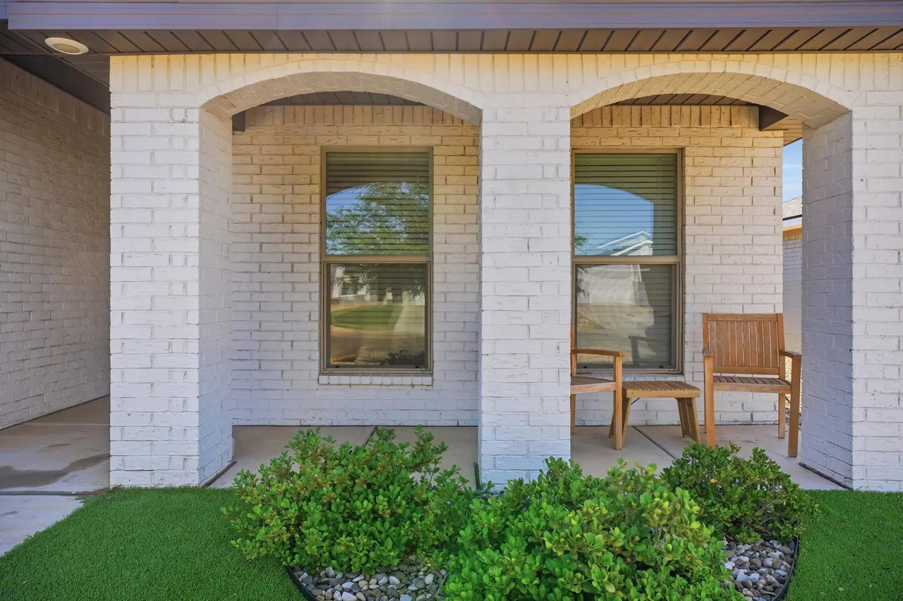 Photo 2 — 2912 Abbeville Avenue, Wolfforth, TX 79382