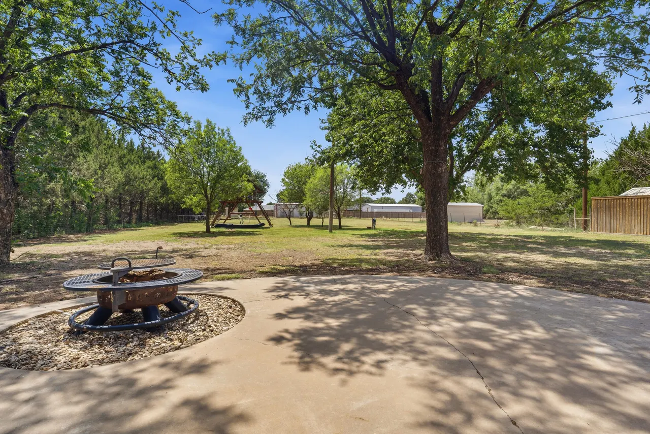 Photo 33 — 1849 Cotton Avenue, Levelland, TX 79336