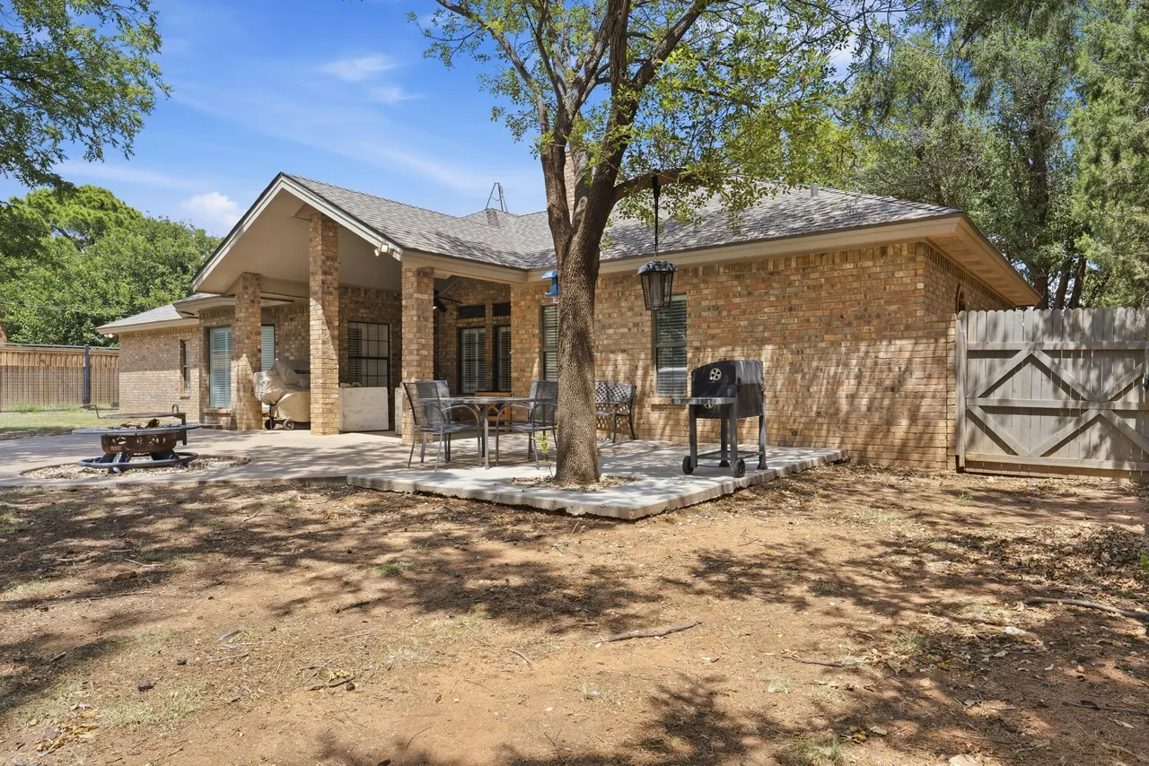Photo 36 — 1849 Cotton Avenue, Levelland, TX 79336