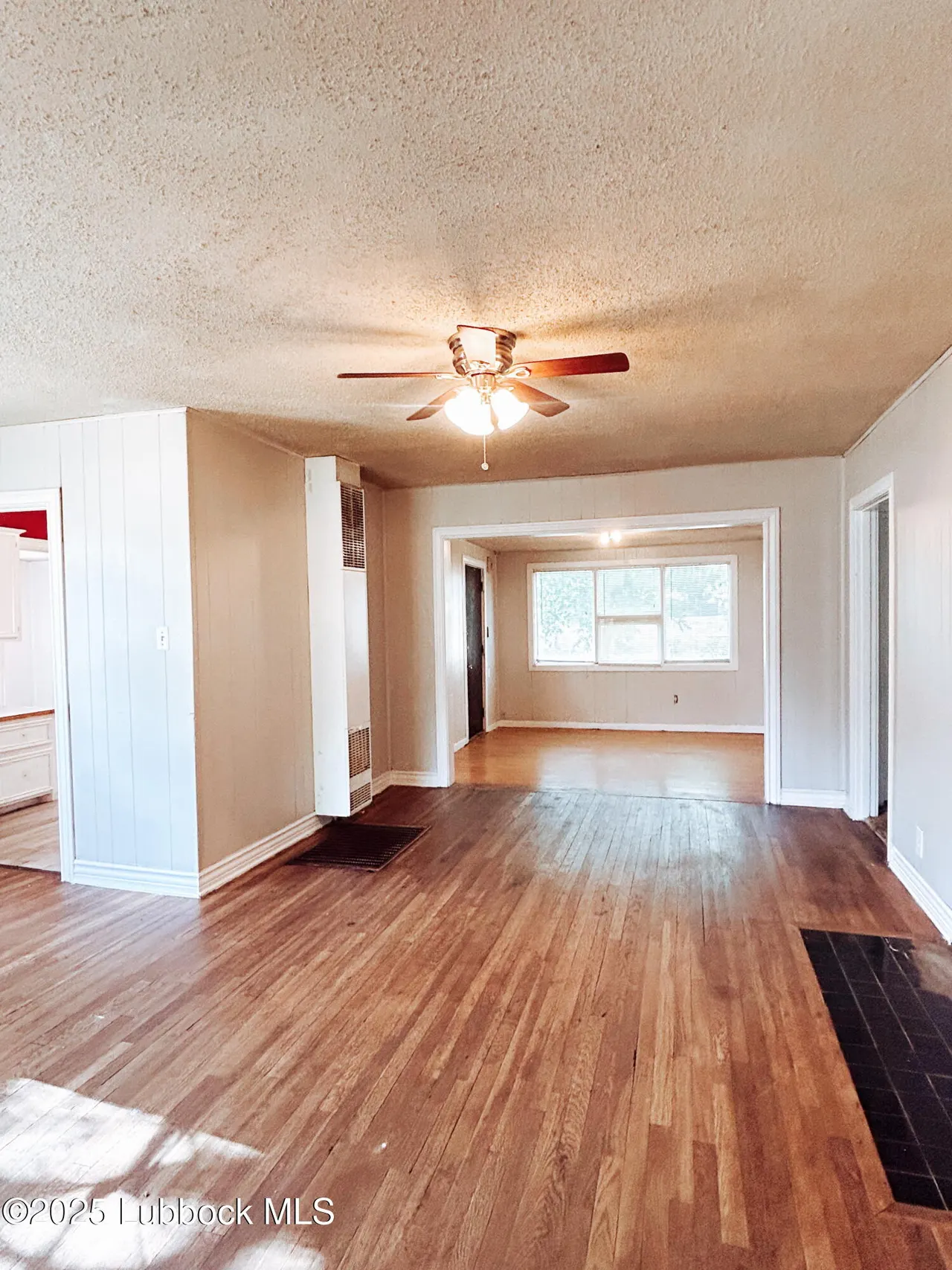 Photo 3 — 2406 32nd Street, Lubbock, TX 79411
