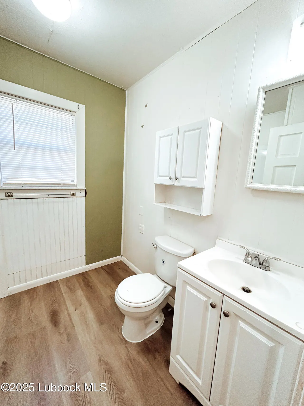 Photo 10 — 2406 32nd Street, Lubbock, TX 79411