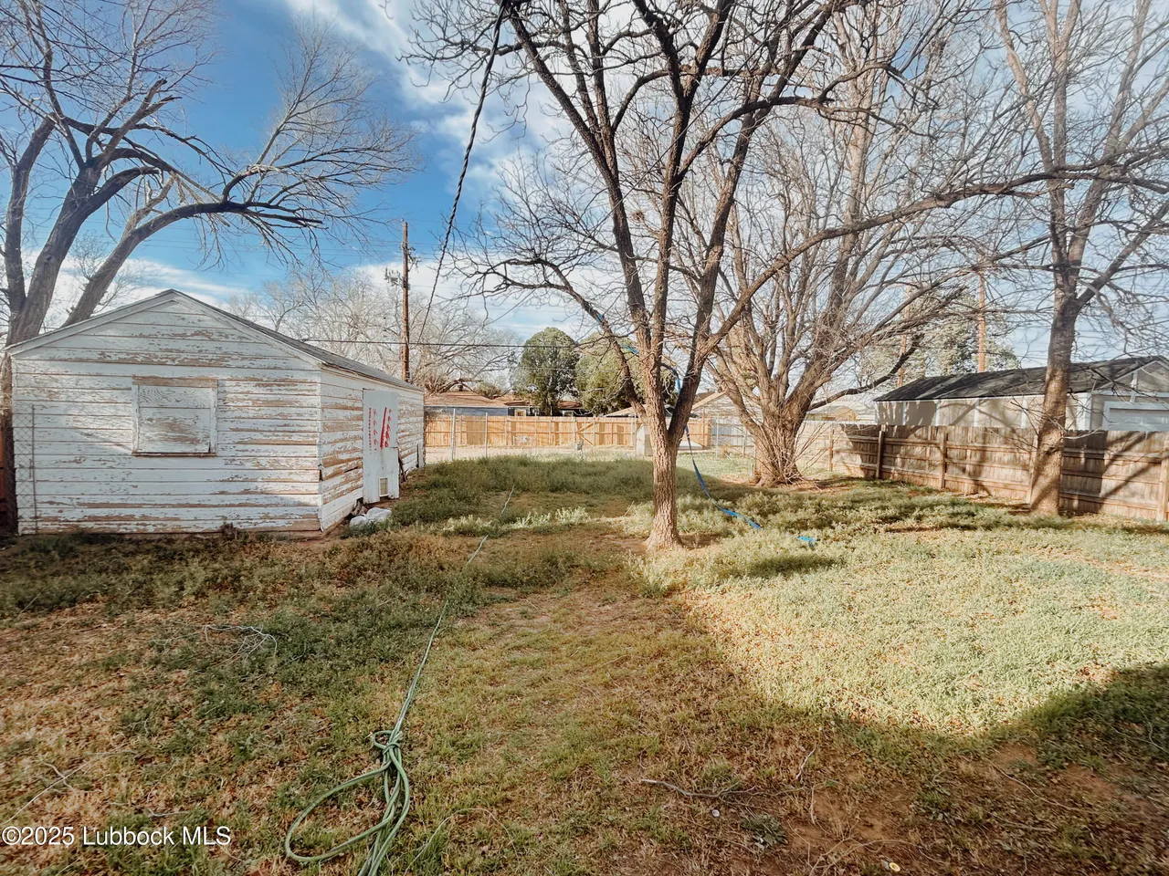 Photo 13 — 2406 32nd Street, Lubbock, TX 79411