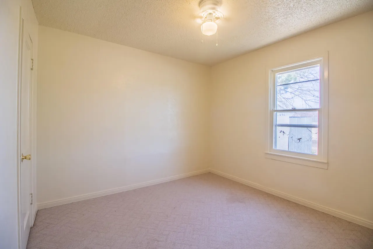 Photo 18 — 202 Avenue C, Levelland, TX 79336