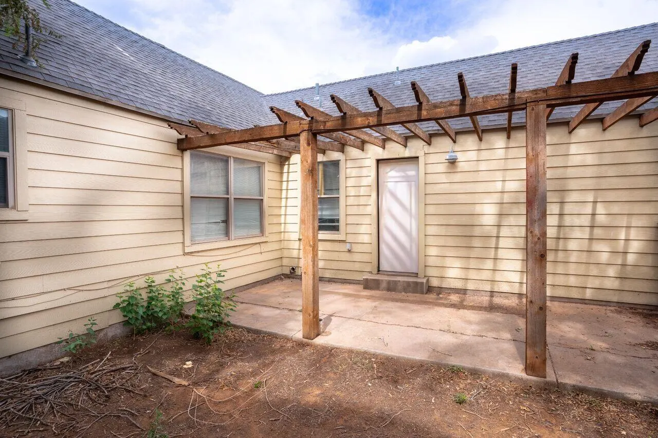 Photo 6 — 1901 15th Street, Lubbock, TX 79401