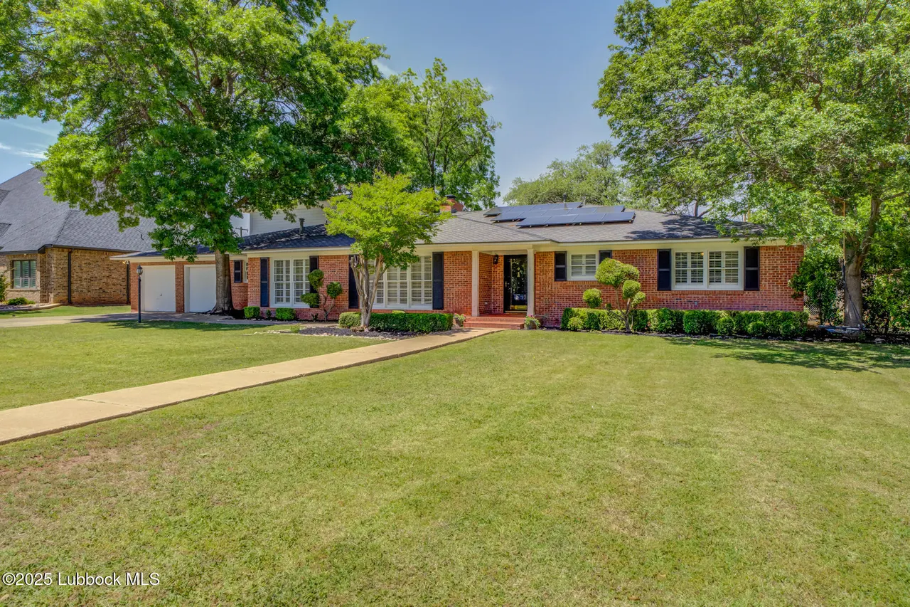Photo 2 — 4608 18th Street, Lubbock, TX 79416