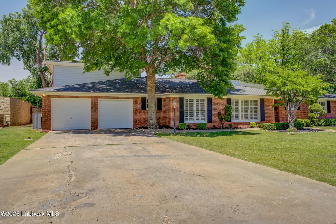 Photo 3 — 4608 18th Street, Lubbock, TX 79416