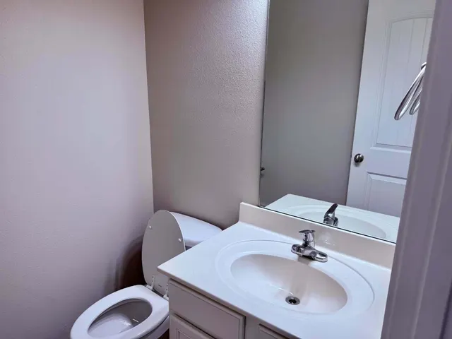 Photo 8 — 1905 15th Street, Lubbock, TX 79401