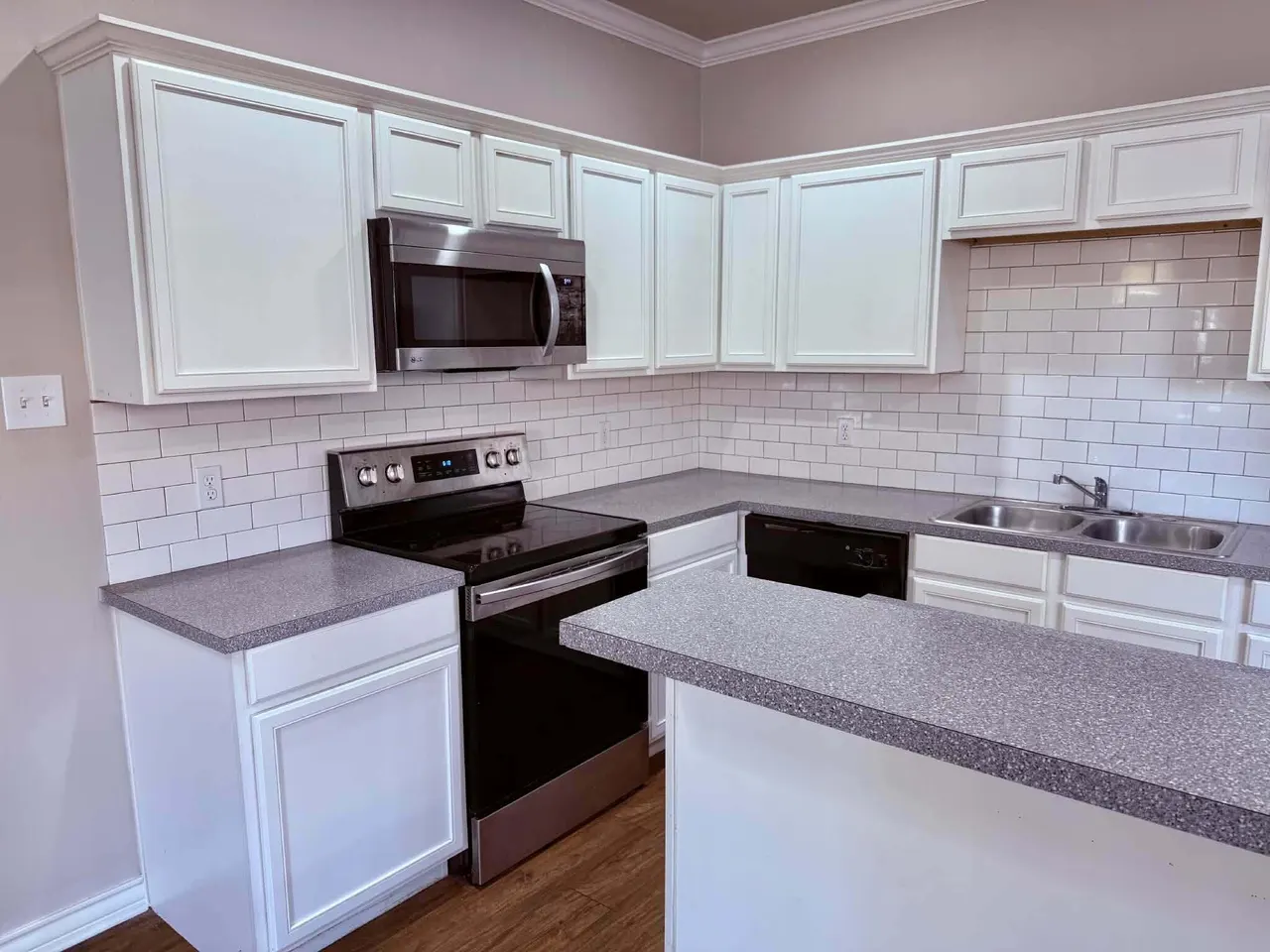 Photo 5 — 1905 15th Street, Lubbock, TX 79401