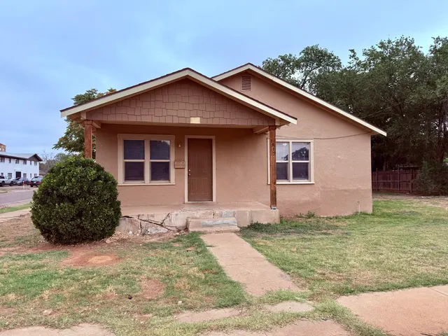 Front exterior — 1812 15th Street, Lubbock, TX 79401